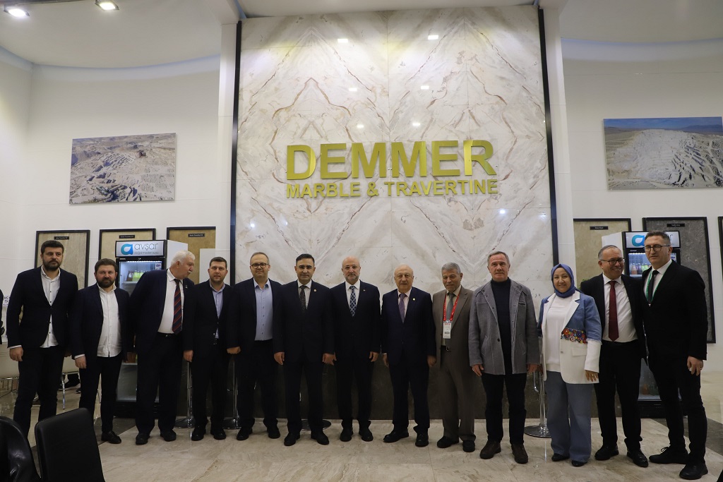 A4266995 1A68 4228 9777 327Ca8D98685