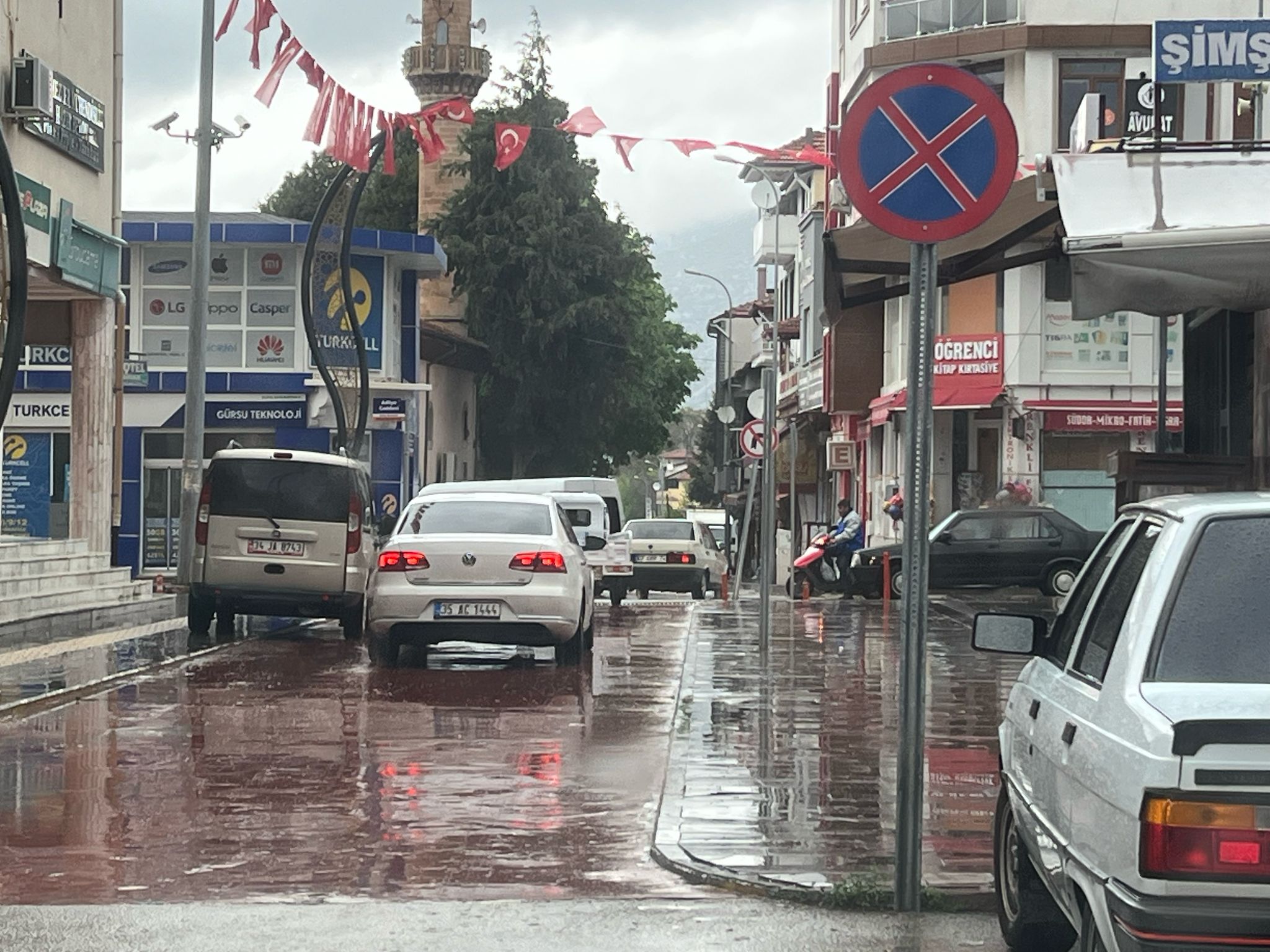 C6327Bdd 3A41 4Cc0 B410 05762A24757C-1