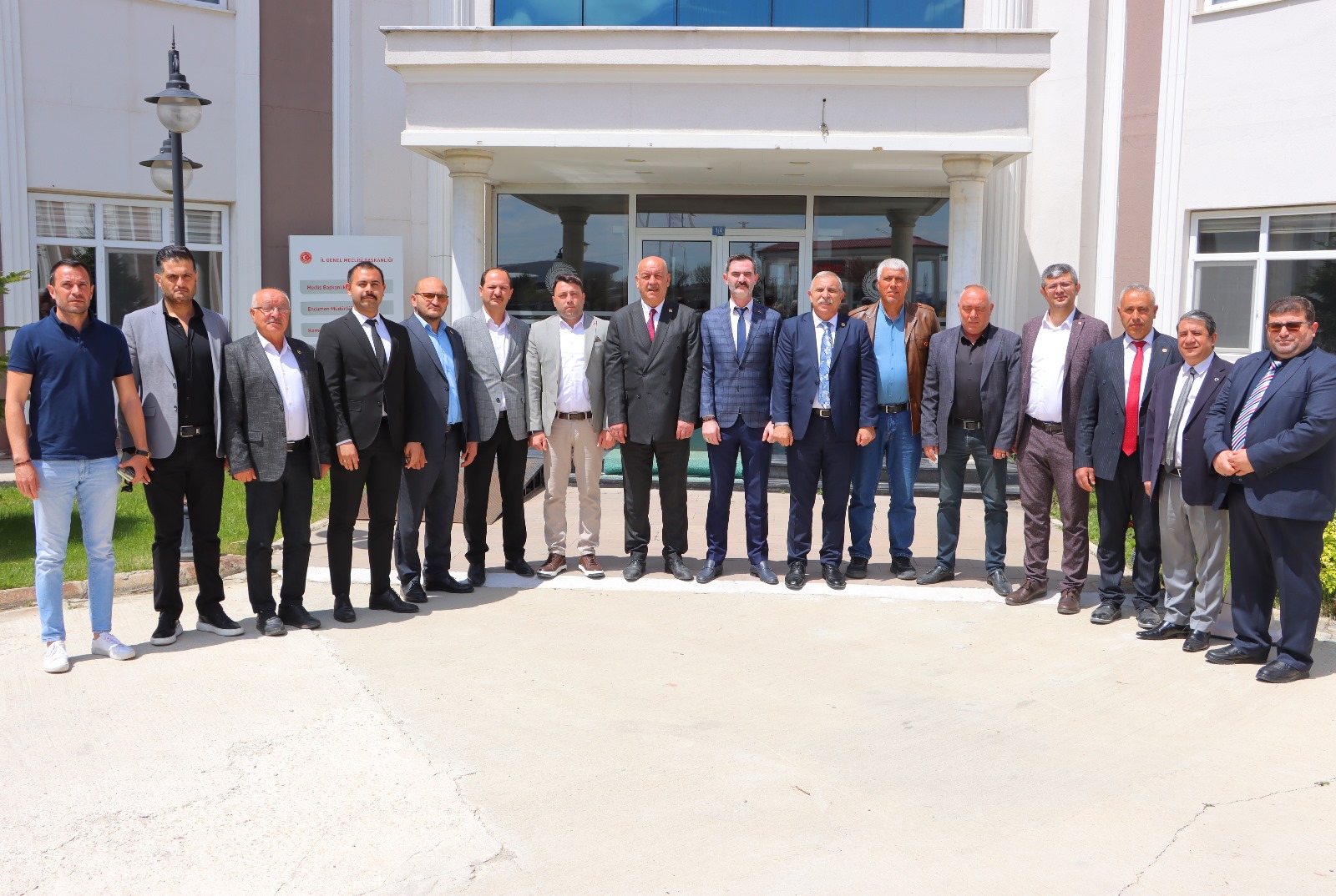 321155C8 9018 49D0 92B2 5A604C0A528F