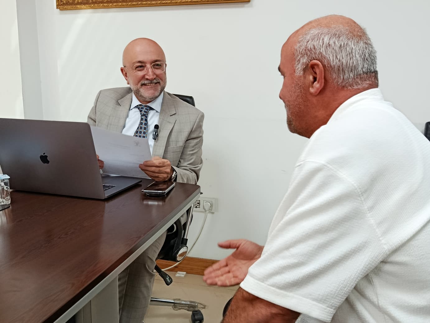 9897E12F 52Ab 4Dbc Bd21 Db4B0B25F9F7