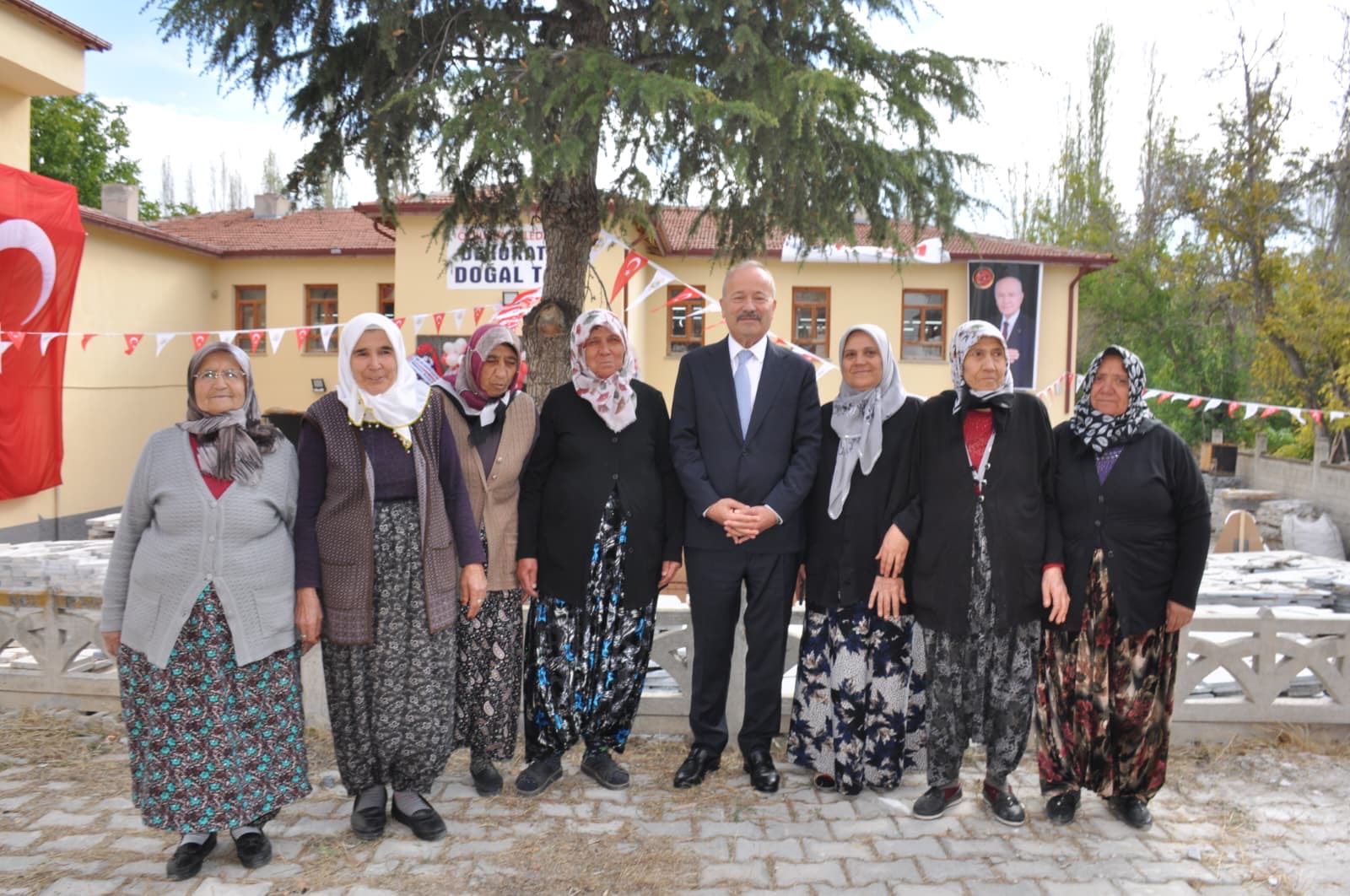 D528B5Ba Cee9 4Ba8 A504 A3B1441C7F18