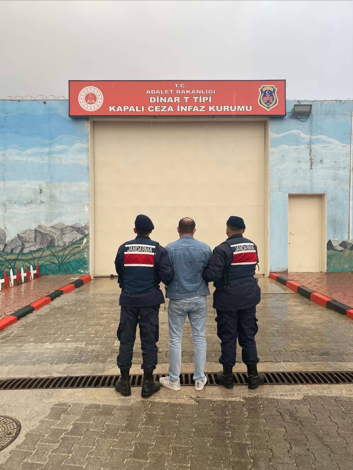 13C78Da0 4328 49Ec B0Bd 9B4Ff417E91C