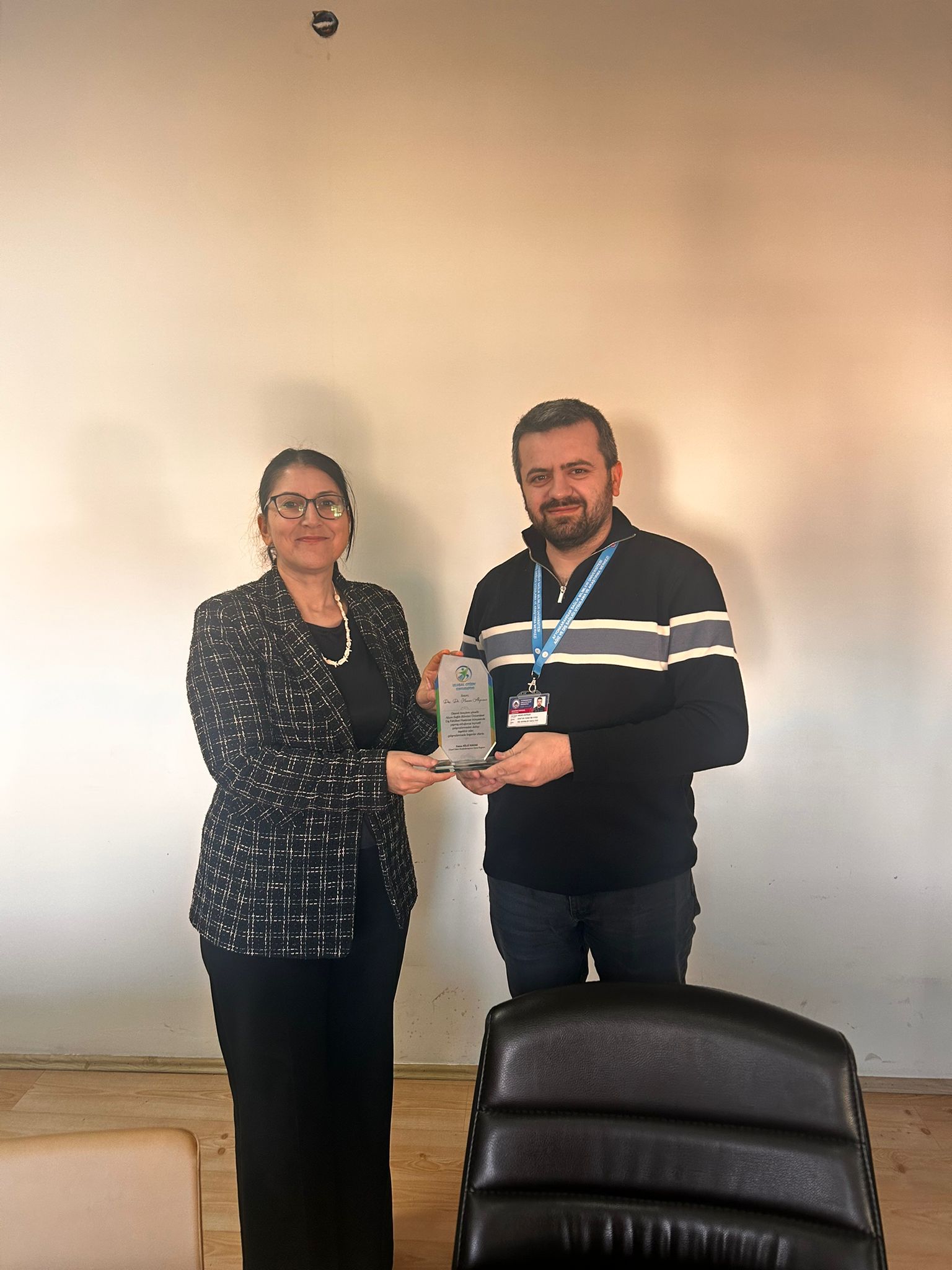 3F67663C 3626 4C1D 9086 41A40Bb63A56