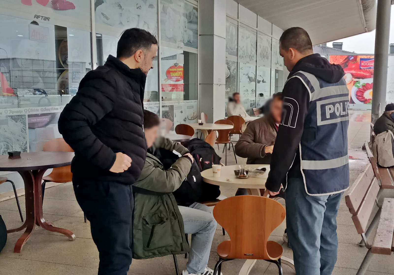 7Ba1B2F2 5615 40De B130 4Dd2Ca6Cf006