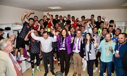 Afyon Belediye Başkanı Köksal'dan Afyonspor'a Galibiyet Primleri: "Söz Verdik, Yendik, Primleri Dağıttık!"