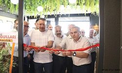 Dinar Belediye Başkanımız Veysel Topçu Boston Drink & Dessert İşletmesinin Açılışını Gerçekleştirdi