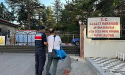 Afyonkarahisar'da Aranan Şüpheli Jandarma Operasyonuyla Yakalandı