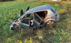 Ambulans ile otomobilin çarpıştığı kazada 5 kişi yaralandı