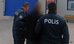 "Israrlı Takip" Suçundan 2 Yıl Ceza: Afyonkarahisar Polisi Aranan Şüpheliyi Yakalayıp Cezaevine Gönderdi!