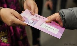 "ZAFER KARTLARIMIZI DAĞITMAYA BAŞLADIK"