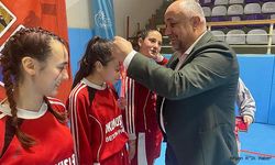 Okul Sporları Futsal Yıldız Kızlar Müsabakaları Çiğiltepe Spor Salonu"nda Sona Erdi
