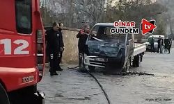 Dinar'da Kamyonet Yanarak Kül Oldu!