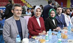 Afyonkarahisar Valisi, Üniversite Öğrencileriyle İftarda Buluştu