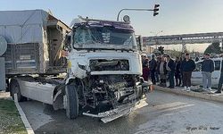 Dinar'da Tır Otobüse Çarptı, 12 Yaralı!