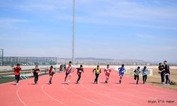 Kocatepe Spor Kompleksi"nde Yıldızlar ve Küçükler Atletizm Müsabakaları Tamamlandı