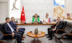 Afyonkarahisar Belediye Başkanı Köksal, Vergi Denetim Uzmanlarıyla Bir Araya Geldi