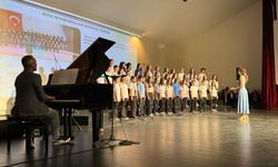 16. Afyonkarahisar 23 Nisan Çocuk Koroları Şenliği Düzenlendi