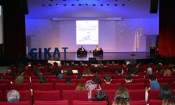 AKÜFEST’25 Kapsamında “Afyon Kocatepe’den Globale Bir Kariyer Yolculuğu” Konferansı Düzenlendi