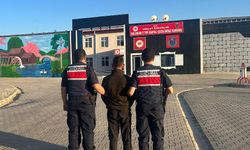 Silahla Tehdit Suçundan Aranan Şahıs Yakalandı.!