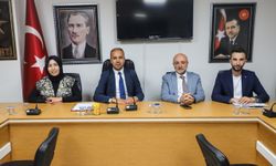 GÜLTEKİN, AK PARTİ İL YÖNETİMİYLE BİR ARAYA GELDİ