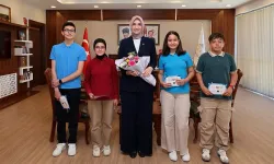 Dazkırı Kaymakamı Gizem Bayguş ve Öğrencilerden Vali Yiğitbaşı'na Ziyaret