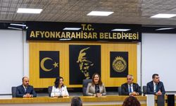 BURCU KÖKSAL PERSONELİYLE BAYRAMLAŞTI