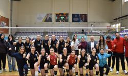 Afyon'un Sultanları 2. Lig'de! Voleybolda Tarihi Başarı!