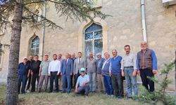 Mehmet Taytak'tan Kuran Kursuna Katılan Çocuklara Hediye