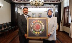 Ülkü Ocakları Vali Yiğtibaşı'nın Yanında