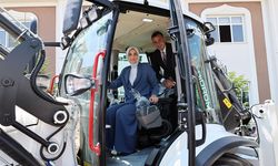 Vali Yiğitbaşı, İl Özel İdaresi Araç Dağıtım Programına Katıldı