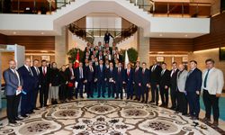 AK PARTİ HEYETİNDEN BAKAN MURAT KURUM’A ZİYARET GERÇEKLEŞTİRİLDİ