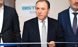 Rektör Prof. Dr. Mehmet Karakaş, AKÜ’de Bilişim Laboratuvarlarının Açılışını Yaptı