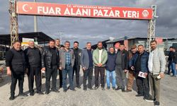 Mustafa Kunak Fuar Pazar Yerinde Esnafın Sevgi Seliyle Karşılandı