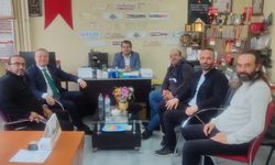 Dr. Mahmut Koçak’tan Afyonkarahisar İnternet Habercileri Derneği’ne Ziyaret