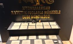 Peçeteye Emdirilmiş Uyuşturucu Ele Geçirildi.!