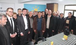 İhraç İstemiyle gündeme gelen Çay Belediye Meclis Üyeleri İyi Partiye Geçti