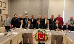 "SİYASETEN RAKİBİZ, AFYON’DA EKİBİZ"