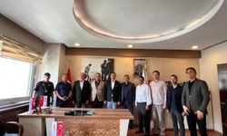 ALZ GRUP CEO’SU CİHAT ALAGÖZ, AFYON GAZETECİLER CEMİYETİ’Nİ ZİYARET ETTİ