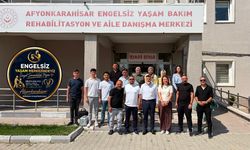 "ENGELLERİ SEVGİYLE AŞIYORUZ"