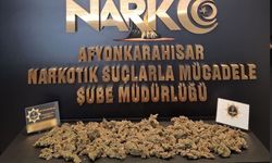 AFYON POLİSİNDEN UYUŞTURUCUYA GEÇİT YOK! 1 KİLO 100 GRAM ZEHİRLE YAKALANDI