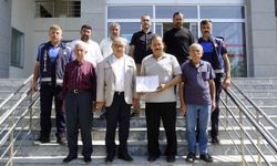 MHP ŞUHUT İLÇE BAŞKANI KÜRŞAT AĞDUK MAZBATASINI ALDI