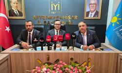 İYİ PARTİ’DEN AFYONKARAHİSAR’DA ÇOK SERT MESAJLAR: “BU MİLLETİN HAKKINI MECLİSTE DE MEYDANLARDA DA SAVUNACAĞIZ”
