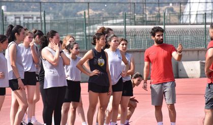 Gençlik Spor Kulübü Kadın Voleybol Takımı Sezon Hazırlıklarına Başladı