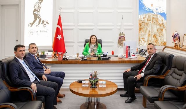 Afyonkarahisar Belediye Başkanı Köksal, Vergi Denetim Uzmanlarıyla Bir Araya Geldi