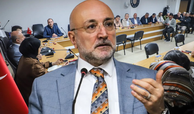 Afyonkarahisar AK Parti'de Haftalık Yönetim Kurulu Toplantısı: Şehir Meselesine Çözüm Odaklı Yaklaşım