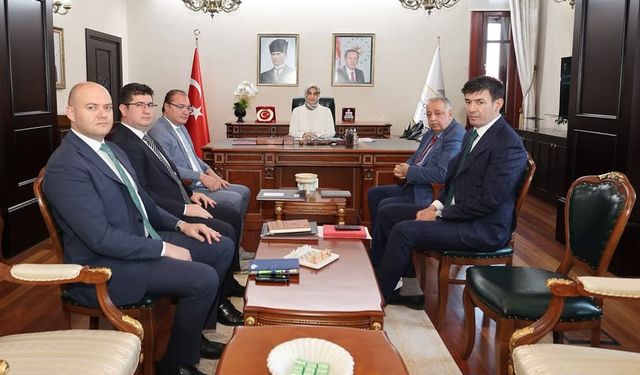 Afyonkarahisar Valiliği'nde Değerlendirme Toplantısı Gerçekleştirildi