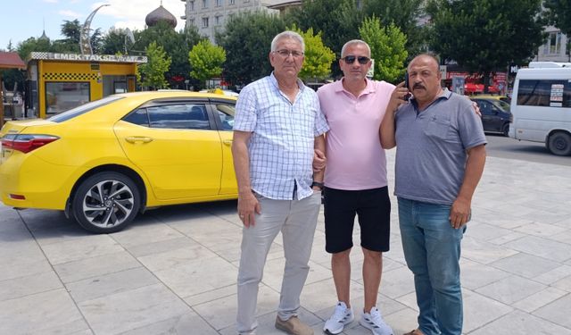 Taksiciler Zam Taleplerine Tepki Gösterdi: "Vatandaşa Yük Olmak İstemiyoruz"
