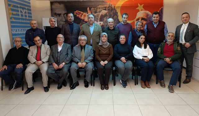 İYİ Parti İl Yönetiminden Değerlendirme Toplantısı.