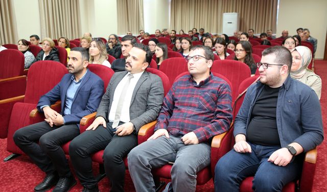 AKÜ Bilim Kafe’de “Sanal Kaytarma Kabahat mi İhtiyaç mı?” Konusu Ele Alındı