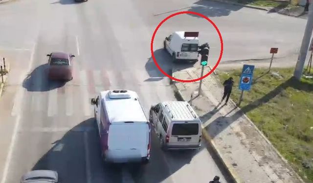 Dronlu Kırmızı Işık Denetimi: 12 Sürücüye 70 Bin TL Ceza.!